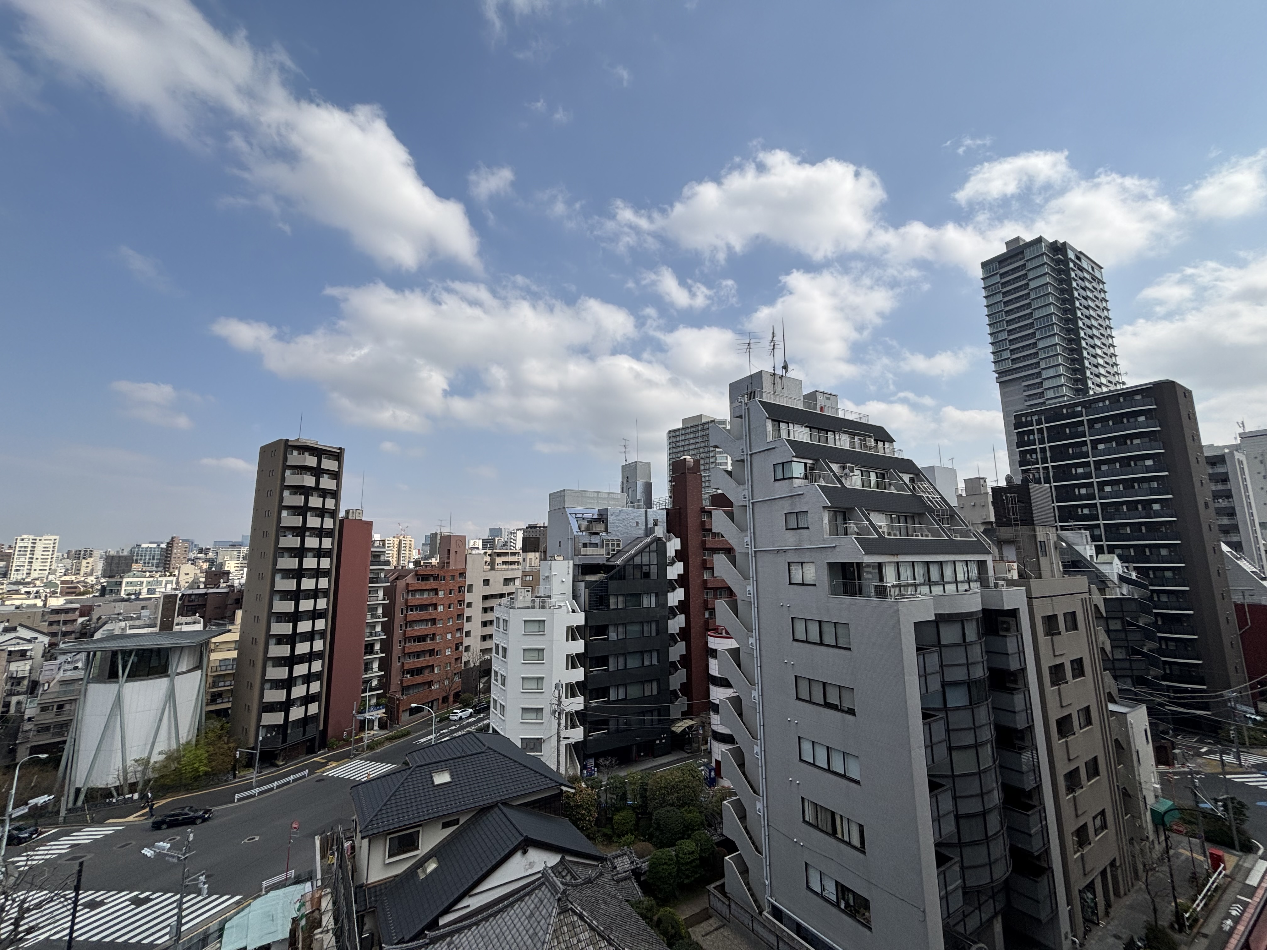 シャンボール新宿御苑前